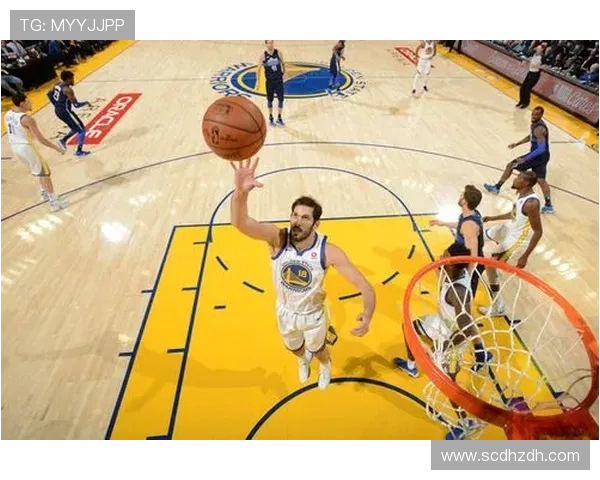 2017年勇士与小牛精彩对决全场回放重温篮球盛宴